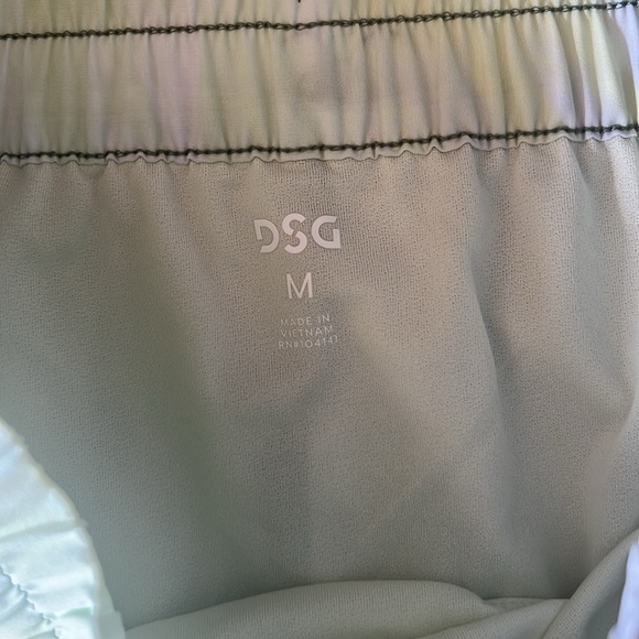 Bundle DSG HR Stride Shorts - Picture 6 of 6